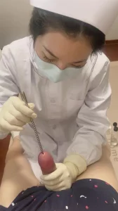 女王姐姐护士服超长马眼棒完全插入鸡巴撸射！看着挺刺激的