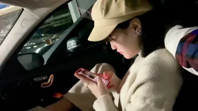 富二代开奔驰刚见面就开房疯狂做爱【后续已上传简阶界】